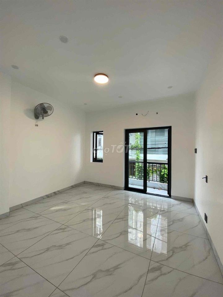 Cho thuê nhà mới HXT cx Lữ Gia P15 Q.11 2L dt 4x16m 4p 4wc