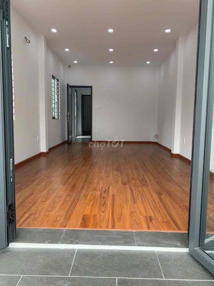 Cho thuê nhà mới hẻm xe tải 339 Lê Văn Sỹ P13, Q3, dt 4x18m