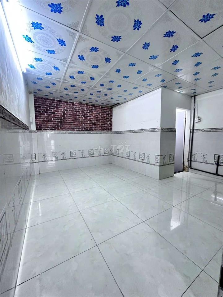 cho thuê.nhà đg lạc long quân.p10.tân bình