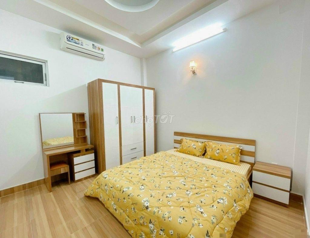 Cho thuê nhà HXH 451/3B Huỳnh Văn Bánh, P.13, Q. Phú Nhuận