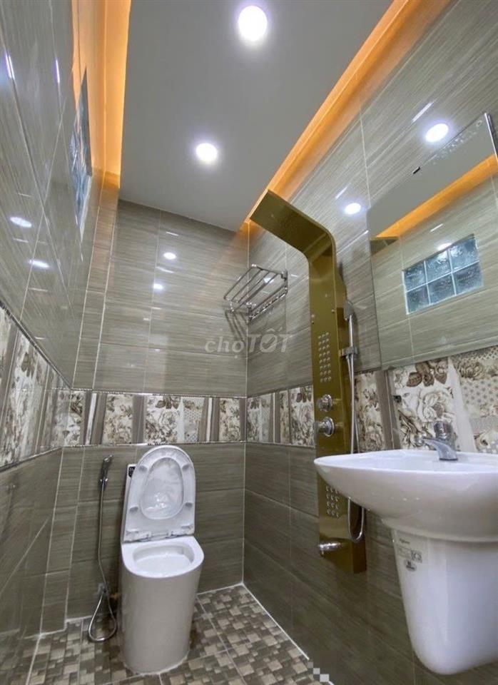 Cho thuê nhà HXH 163/6B Tô Hiến Thành, P. 15, Q.10 gần Sư Vạn Hạnh.