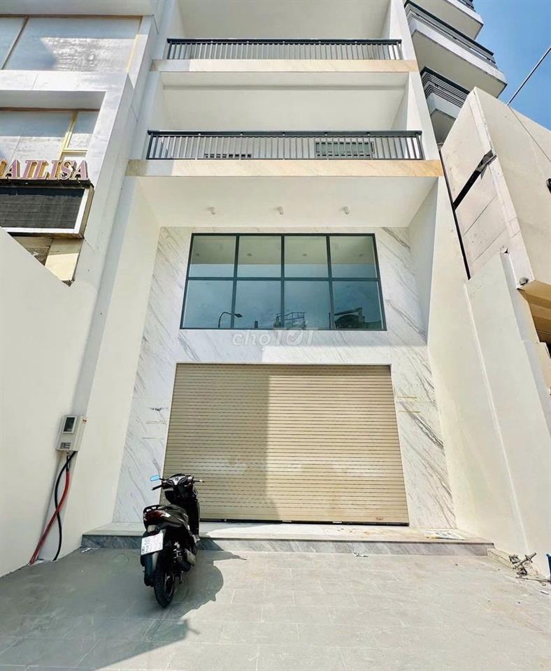 Cần cho thuê nhà MT 38A Cửu Long, Phường 15, Quận 10 