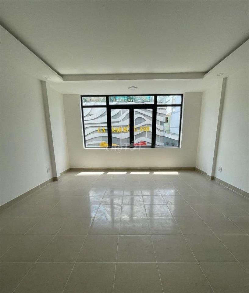 Cho thuê nhà MT 450B Phan Xích Long, Phường 2, Q. Phú Nhuận 