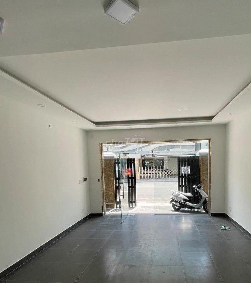 Cho thuê nhà MT 450B Phan Xích Long, Phường 2, Q. Phú Nhuận 
