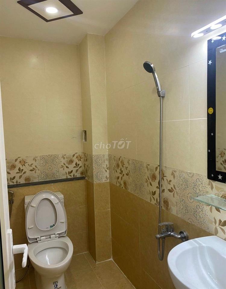 Cho thuê nhà HXH 57/3B Trường Sơn, P.15, Quận 10 thông ra Bắc Hải