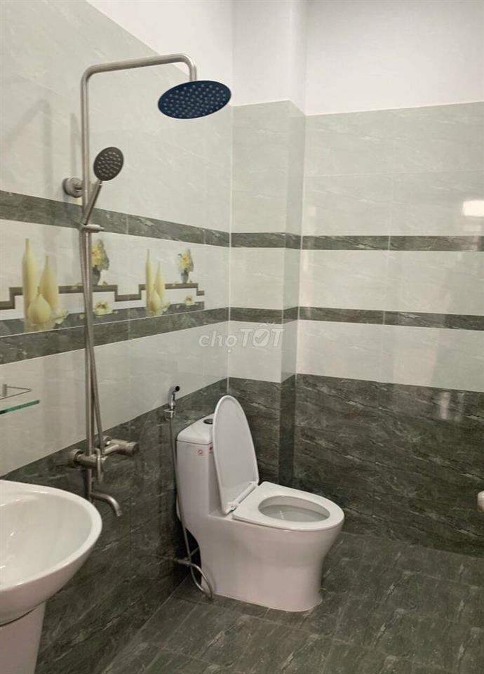 Cho thuê nhà HXT 134/6P Thành Thái, P.14, Quận 10