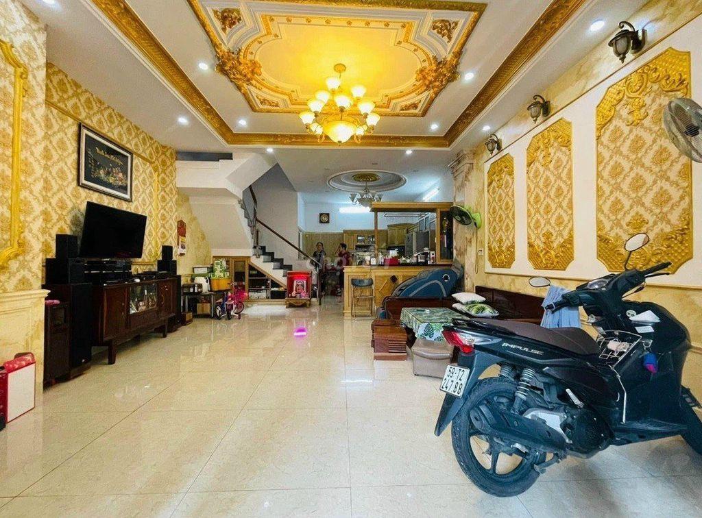 Cho thuê nhà nguyên căn 166/3B Lý Thái Tổ kế bên chợ Hồ Thị Kỷ.