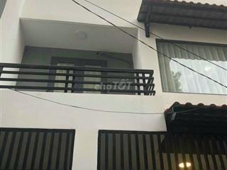 Cho thuê gấp nhà 39/6B Nguyễn Trọng Tuyển, P. 15, Q. Phú Nhuận