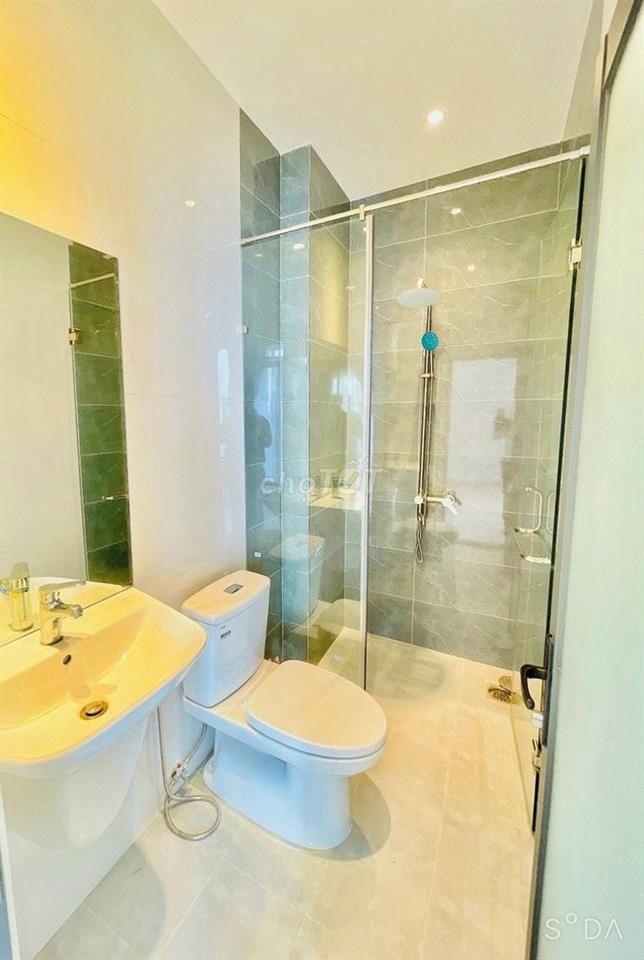 Cho thuê nhà HXH 212B/6A Nguyễn Trãi P.Nguyễn Cư Trinh, Quận 1.