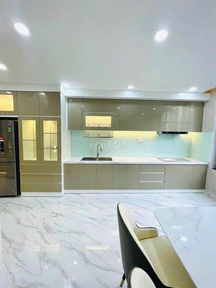 Cho thuê nhà MT 597A Lê Hồng Phong, Phường 10, Quận 10
