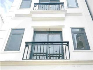 Cho thuê nhà MT 380A Nguyễn Tri Phương, Phường 4, Quận 10