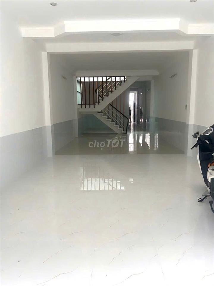 Cần cho thuê nhà MT 40B Trần Quang Diệu P.14 Quận 3