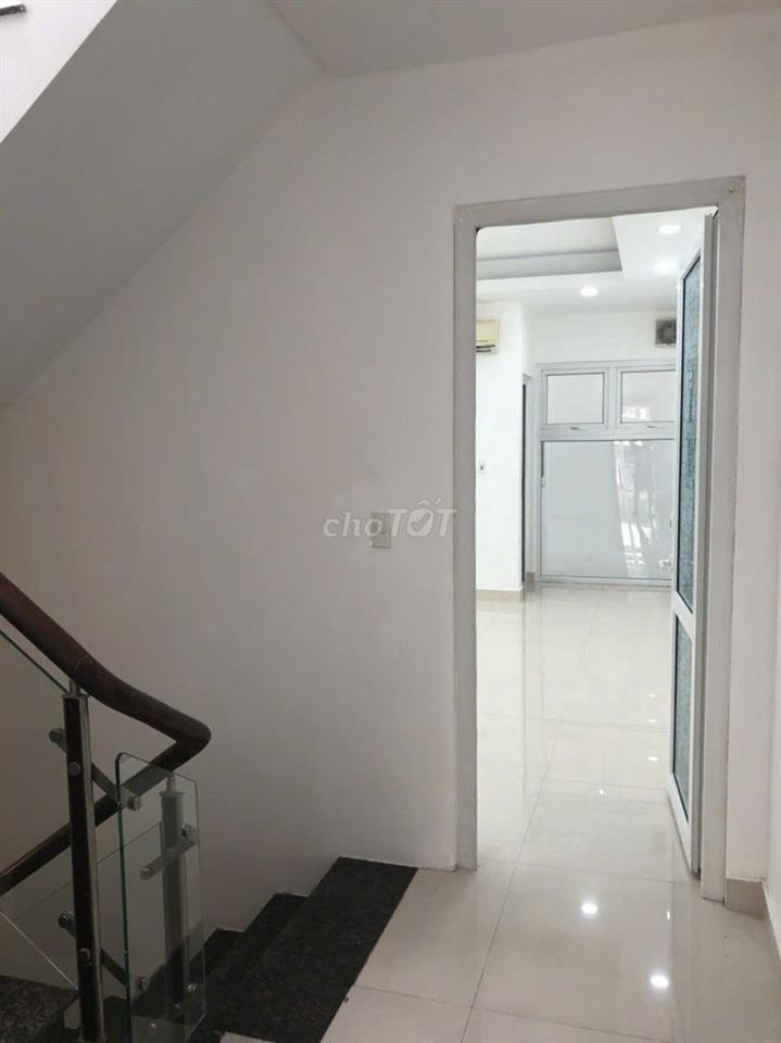 Cho thuê nhà MT 382A Sư Vạn Hạnh, Phường 2, Quận 10 