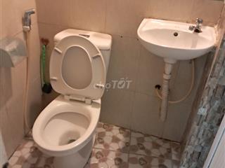 Nhà thích quảng đức,1 trệt,2 lầu,2 phòng,mới.chủ nhà.