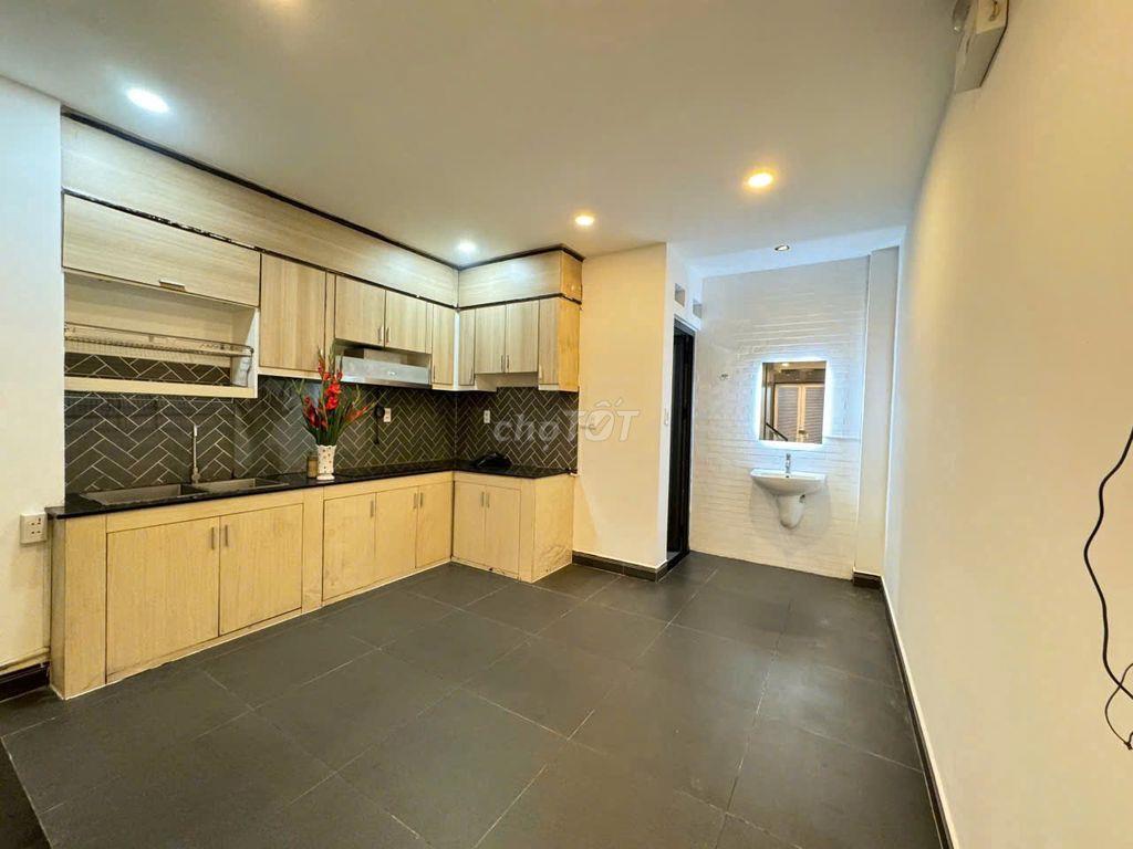 HOT ĐƯỜNG HOA, Mặt tiền 14C Hoa Sứ, Phú Nhuận. 1 Trệt 3 lầu Nhà Mới