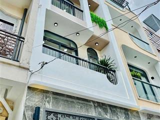 CỰC HOT!! Cho thuê nhà Trần Quang Diệu, Q3. DTSD 400m2