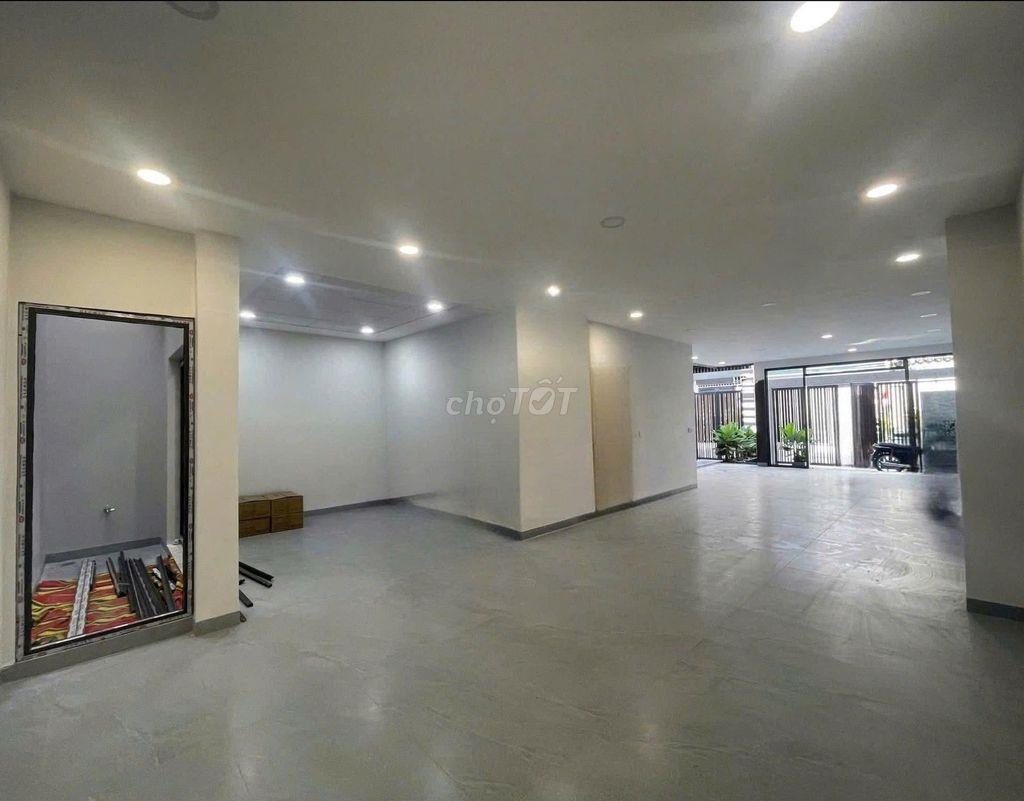 HOT HOT !! Cho thuê 50C Lam Sơn, Q.Tân Bình. DTSD 400m2