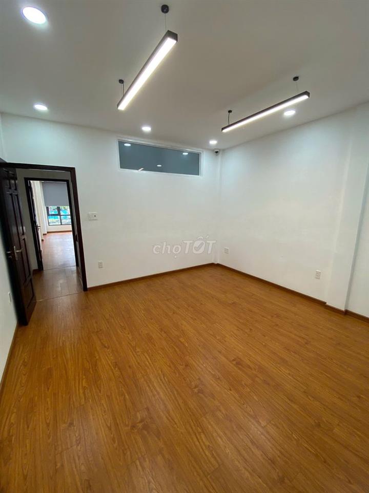 NHÀ KHU SÂN BAY !! 2C Hoàng Việt, Quận Tân Bình . DTSD 450m2