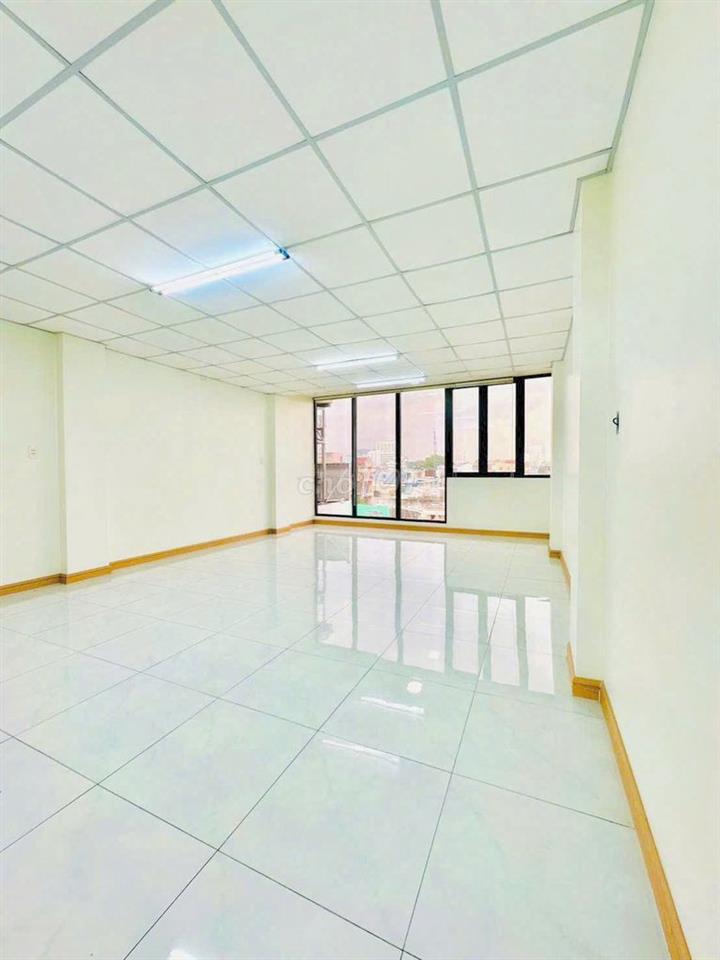 Nhà Mới!! 99C Nguyễn Minh Hoàng, Q. Tân Bình. 5x20m, DTSD 400m2