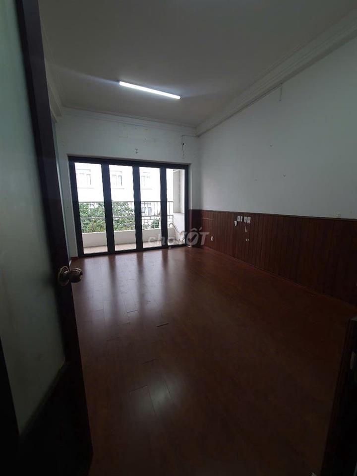 📢 Cho Thuê Nhà Rộng Mặt Tiền Hoa Lan_8x18m_Trệt 3 Lầu.
