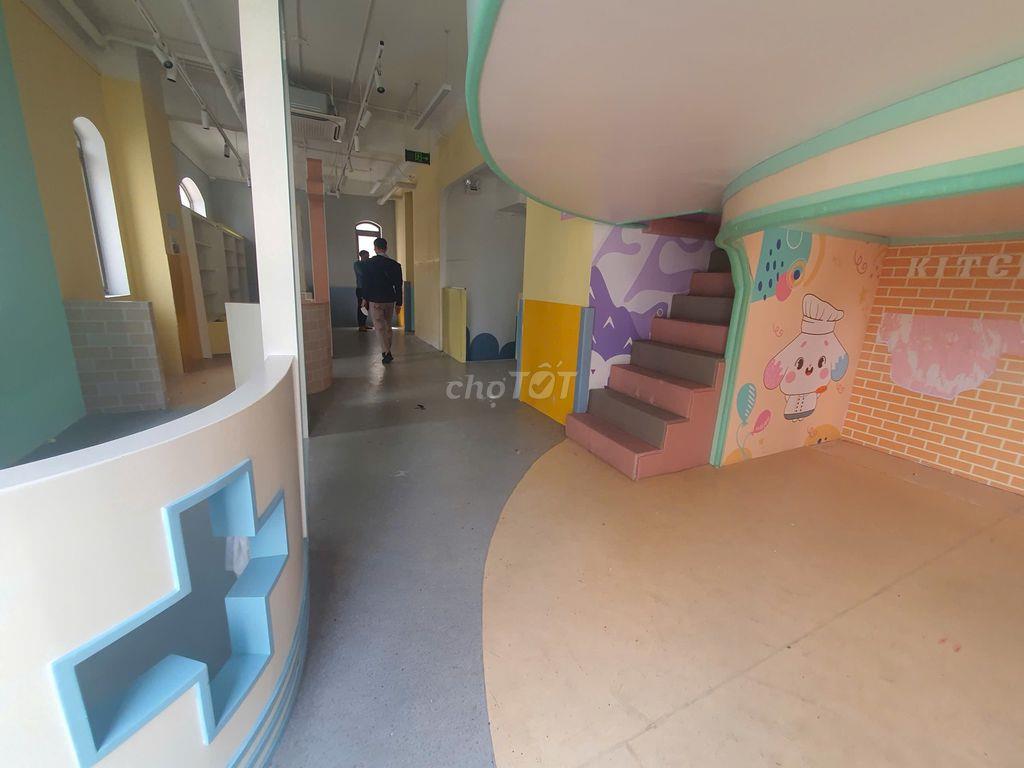 🏠 Nhà Đẹp Góc 2MT Phổ Quang_8x18m_Trệt 3 Lầu Sân Thượng_Trống Suốt