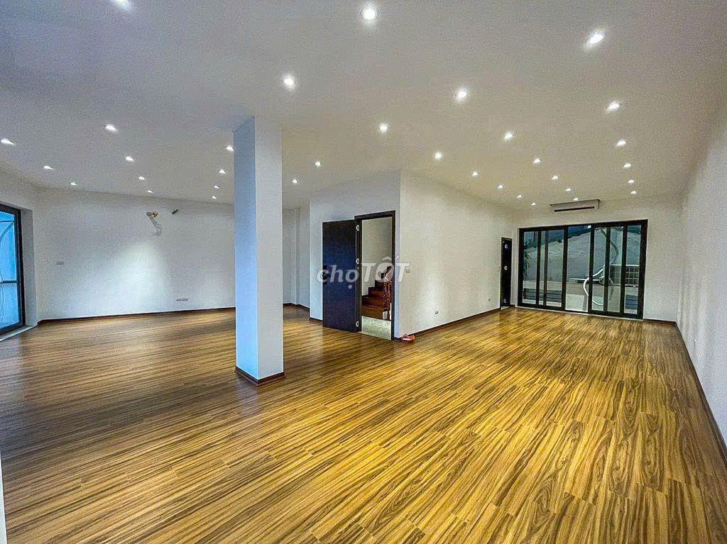 👉 CHO THUÊ NHÀ HXH HUỲNH VĂN BÁNH_9x20m_TRỆT 4 LẦU, THANG MÁY.