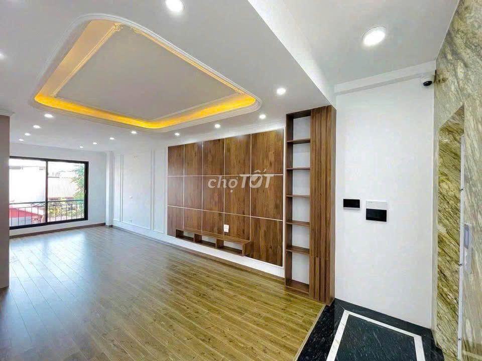 👉 CHO THUÊ NHÀ HXH HUỲNH VĂN BÁNH_9x20m_TRỆT 4 LẦU, THANG MÁY.