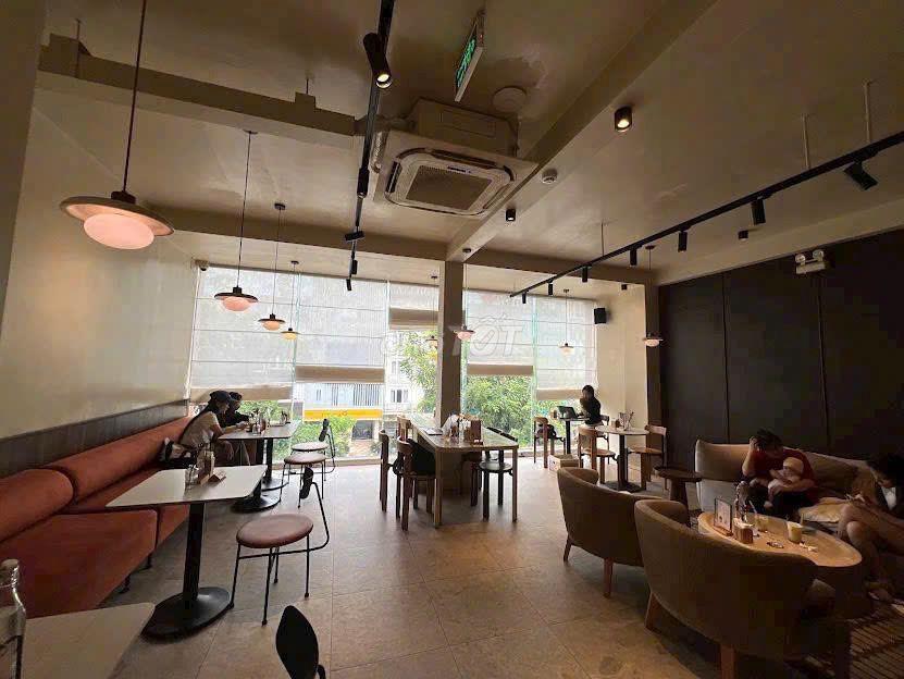 🔉 CHO THUÊ NHÀ MT PHAN XÍCH LONG_8x18m_HẦM TRỆT 3 LẦU, NHÀ MỚI ĐẸP.