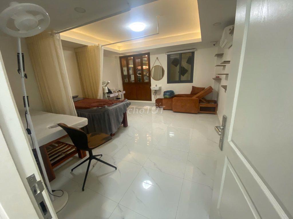 Cho thuê 1 phòng ngủ 20m2 và 2 phòng trống 