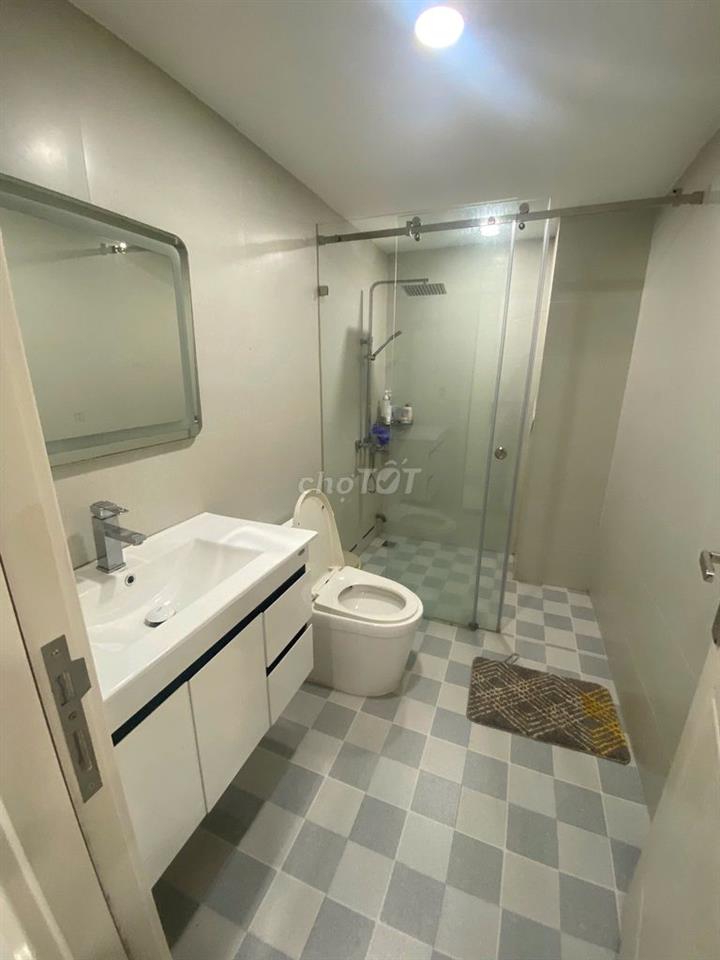 Cho thuê 1 phòng ngủ 20m2 và 2 phòng trống 