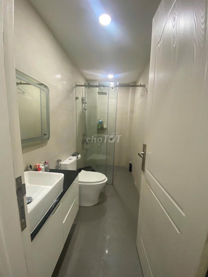 Cho thuê 1 phòng ngủ 20m2 và 2 phòng trống 