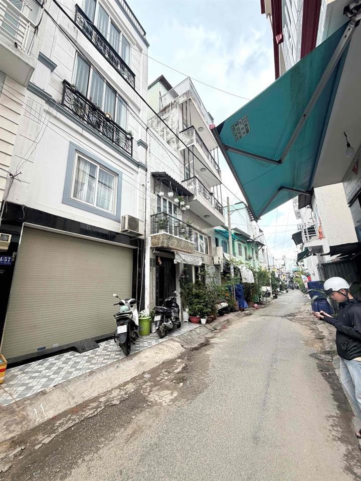 Cho Thuê Nhà Hẻm Xe Hơi Có Cửa Sau Đường Vũ Huy Tấn, Phan Xích Long.