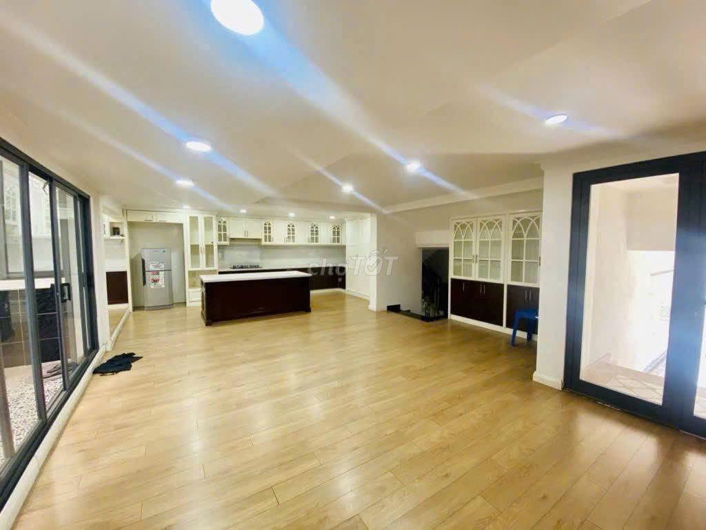 Villa khu Sư Vạn Hạnh, phường 12. Quận 10