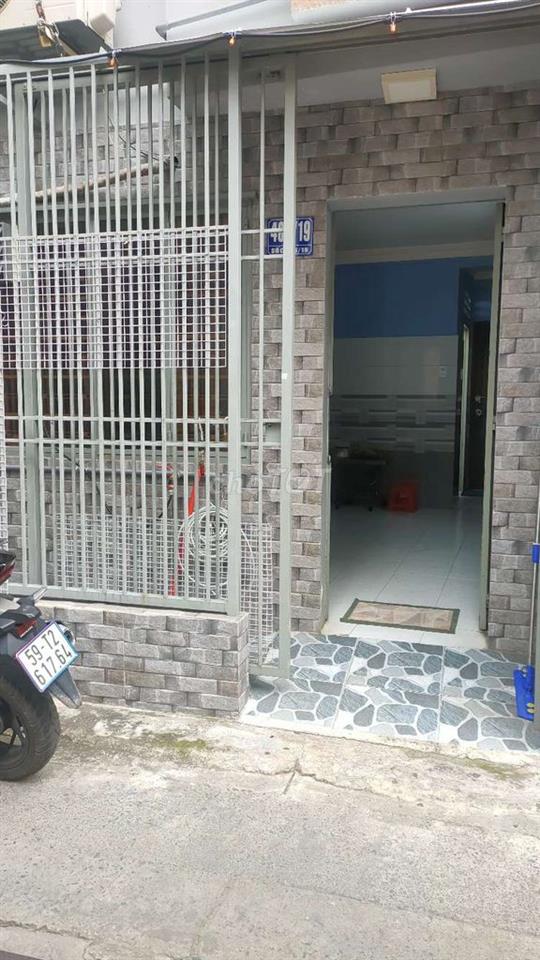 Nhà cho thuê giá 5,5tr Phan Xích Long