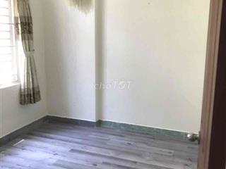cho thuê tầng 2  của căn nhà , có lối đi riêng