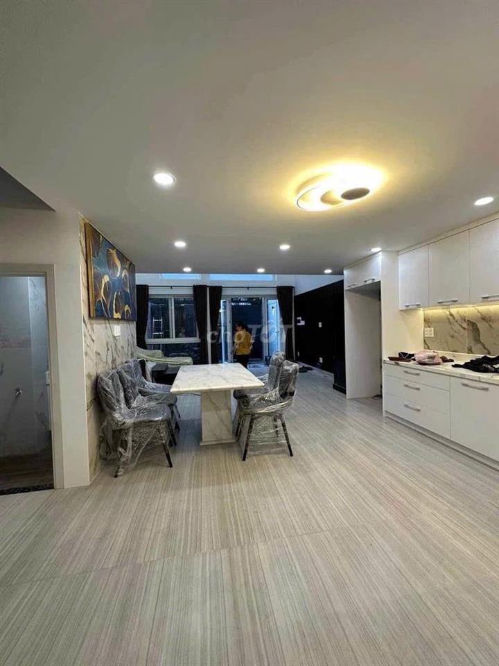 Cho thuê nhà MT 35A Hoa Sứ, Phường 07, Quận Phú Nhuận