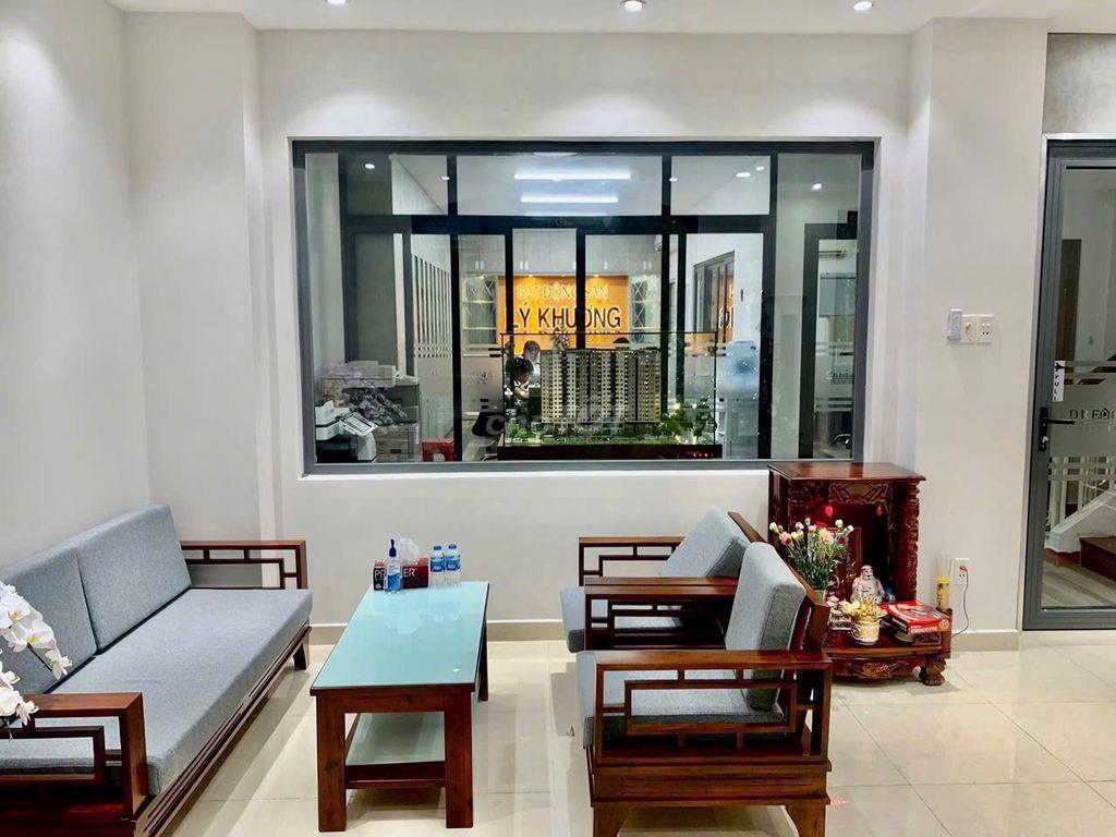 Cho Thuê nhà villa 5A Nguyễn Bá Tuyển, Phường 12, Quận Tân Bình.