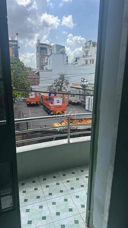 Mình có 1 lầu cho thuê ai có nhu cầu vui lòng liên lạc với mình nhé
