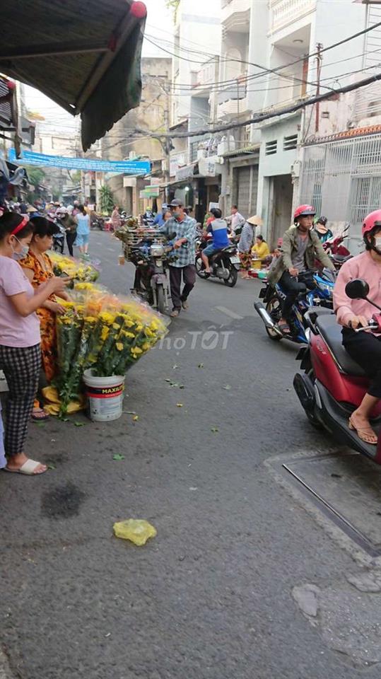 Mặt bằng góc hai mặt tiền 