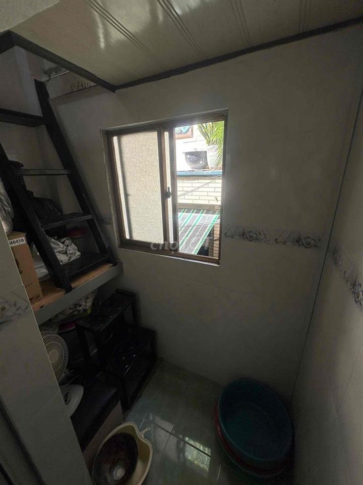 Cho thuê nhà nguyên căn nhỏ 2 tầng, hẻm 185 Phan Đình Phùng giá 2,5tr