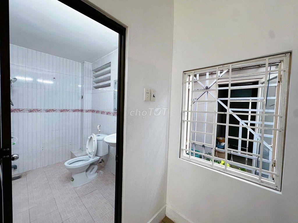 1PN FULL NỘI THẤT BAN CÔNG - NGAY CƯ XÁ BẮC HẢI, TRUNG TÂM Q.10