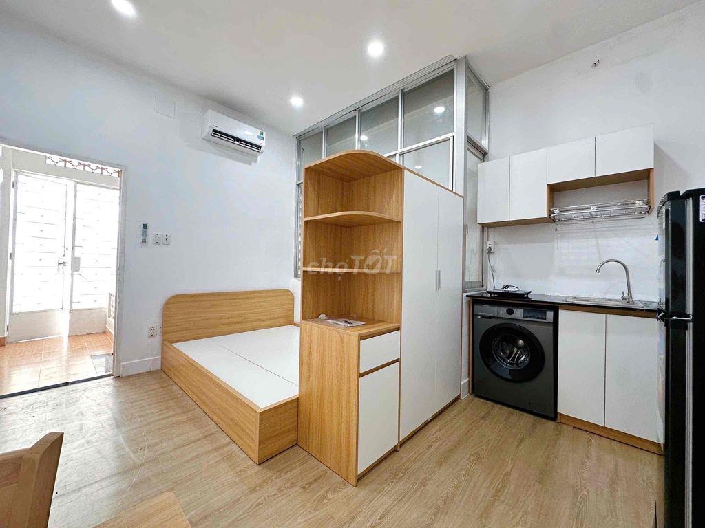 1PN FULL NỘI THẤT BAN CÔNG - NGAY CƯ XÁ BẮC HẢI, TRUNG TÂM Q.10