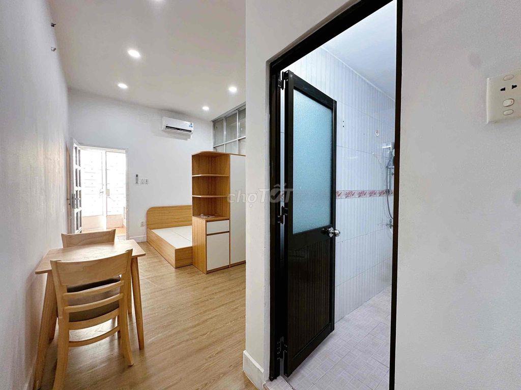 1PN FULL NỘI THẤT BAN CÔNG - NGAY CƯ XÁ BẮC HẢI, TRUNG TÂM Q.10