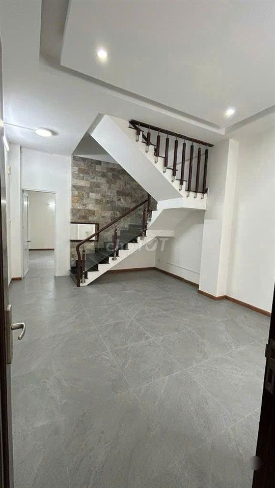 NHÀ CÓ HẦM VIP K300 - 56A Nguyễn Minh Hoàng, TB - 4x19m, 5 Tầng, 380m2