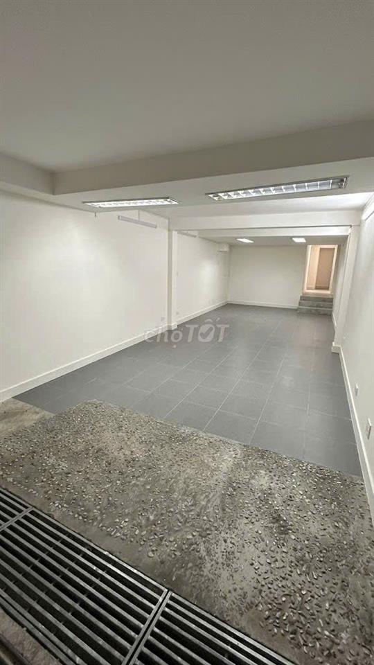 NHÀ CÓ HẦM VIP K300 - 56A Nguyễn Minh Hoàng, TB - 4x19m, 5 Tầng, 380m2