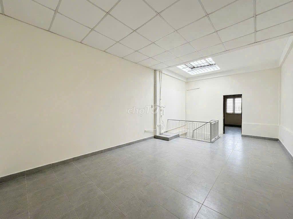 NHÀ SÁNG SẠCH RỘNG - 31C Út Tịch, P4, Tân Bình - 4x19m, 4 Tầng, 300m2