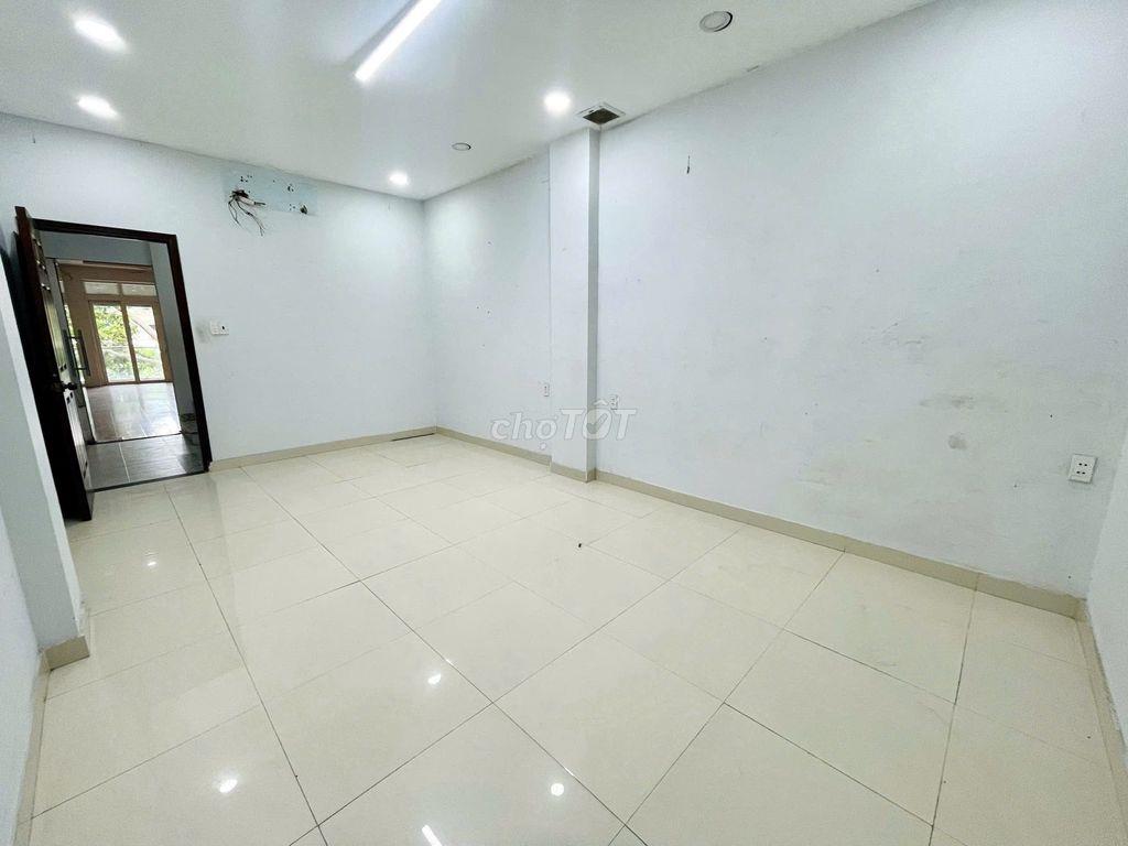 SIÊU PHẨM CÓ HẦM - 226E Huỳnh Văn Bánh, P11, PN - 4x19m, 6 Tầng, 450m2