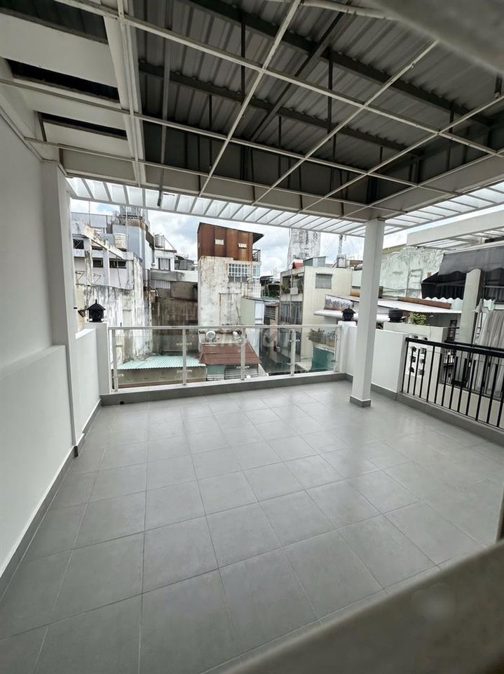 Cho thuê nhà nguyên căn Lê Văn Sỹ, P12 , Q3- 5x17m, 4 Tầng, 340m Trống