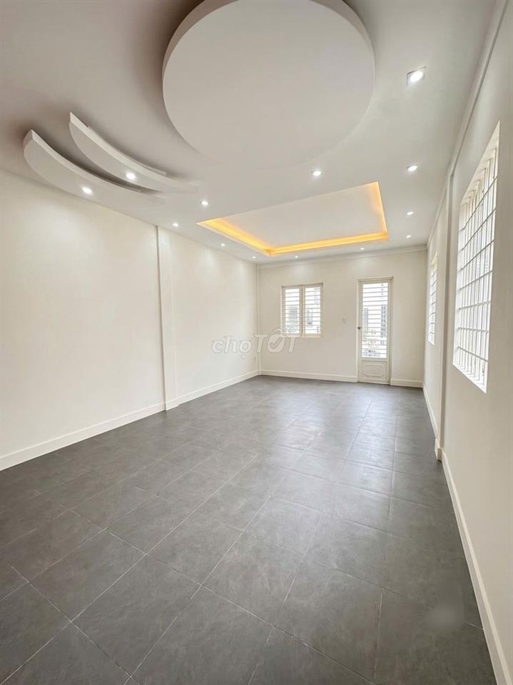 Cho thuê nhà nguyên căn Lê Văn Sỹ, P12 , Q3- 5x17m, 4 Tầng, 340m Trống