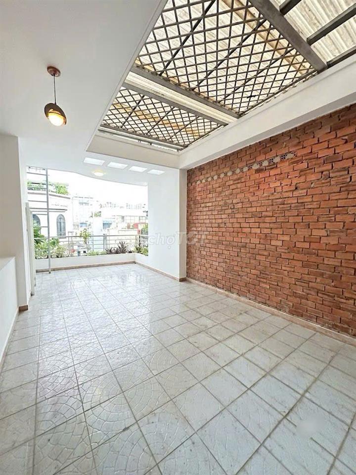 NHÀ TRỐNG SẠCH- 15E Phạm Văn Hai, P1, TB- 4x20m, 4 Tầng, 320m2